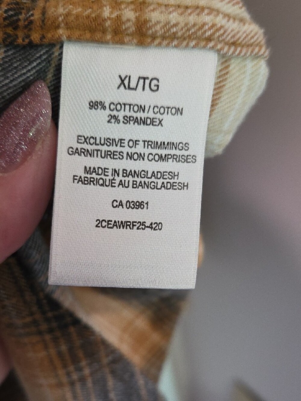 4 Men's Casual Plaid Button-Down Shirt - Picture 3 of 4